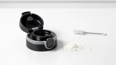 3 Daiso kitchen tools that make bottle lids, lunch boxes, and flour bags easier to deal with